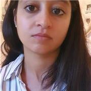 Studentessa universitaria,diplomata al liceo classico,impartisce ripetizioni private ad alunni delle scuole elementari